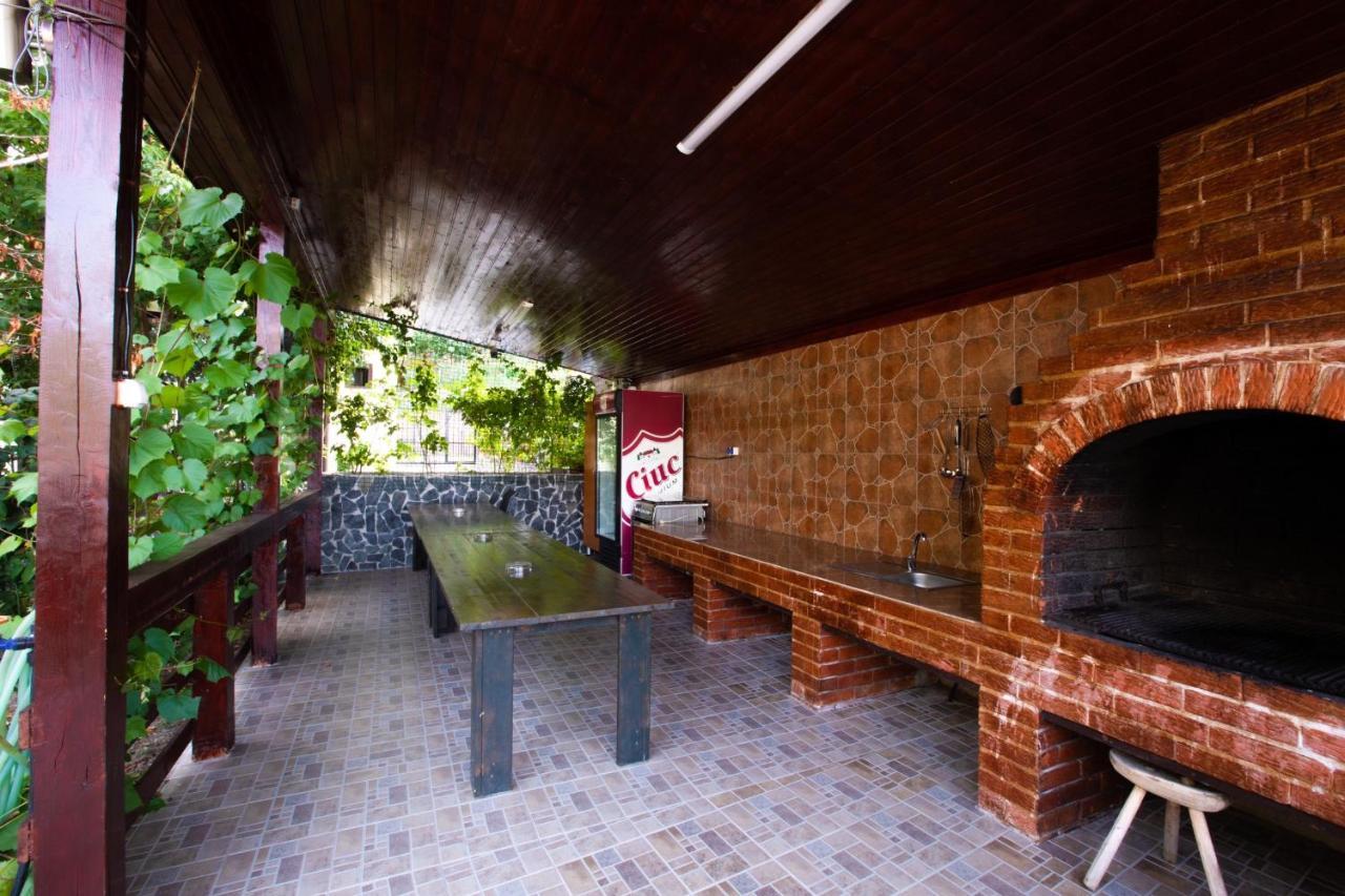 Hotel Casa Camelia Dubova Exterior foto